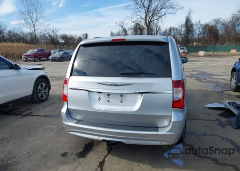 2012 Chrysler Town & Country Limited z USA, uszkodzony, nr VIN 2C4RC1GG2CR107102